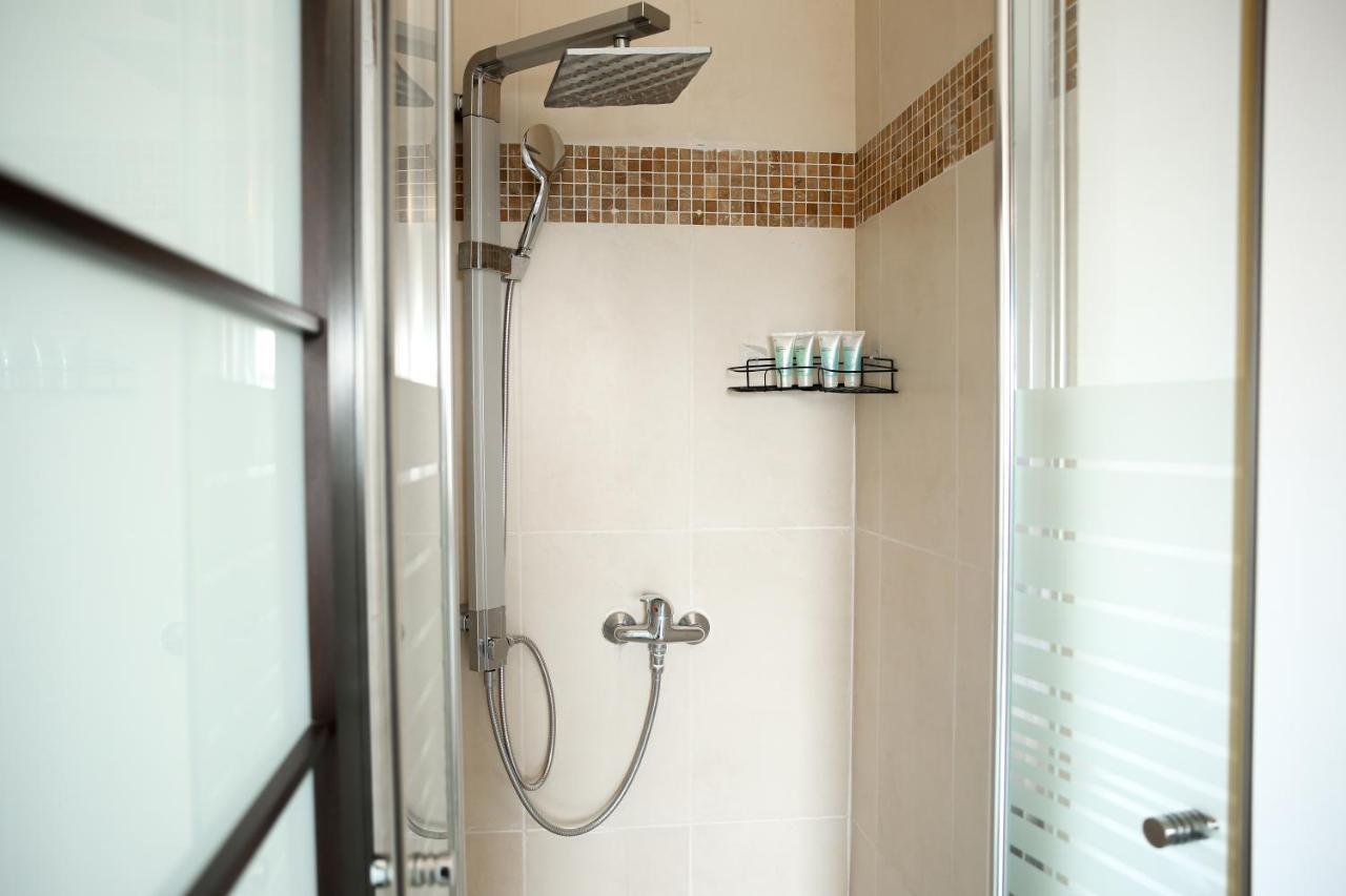 Sea View Apartment Prime Location On The Beach เทลอาวีฟ ภายนอก รูปภาพ
